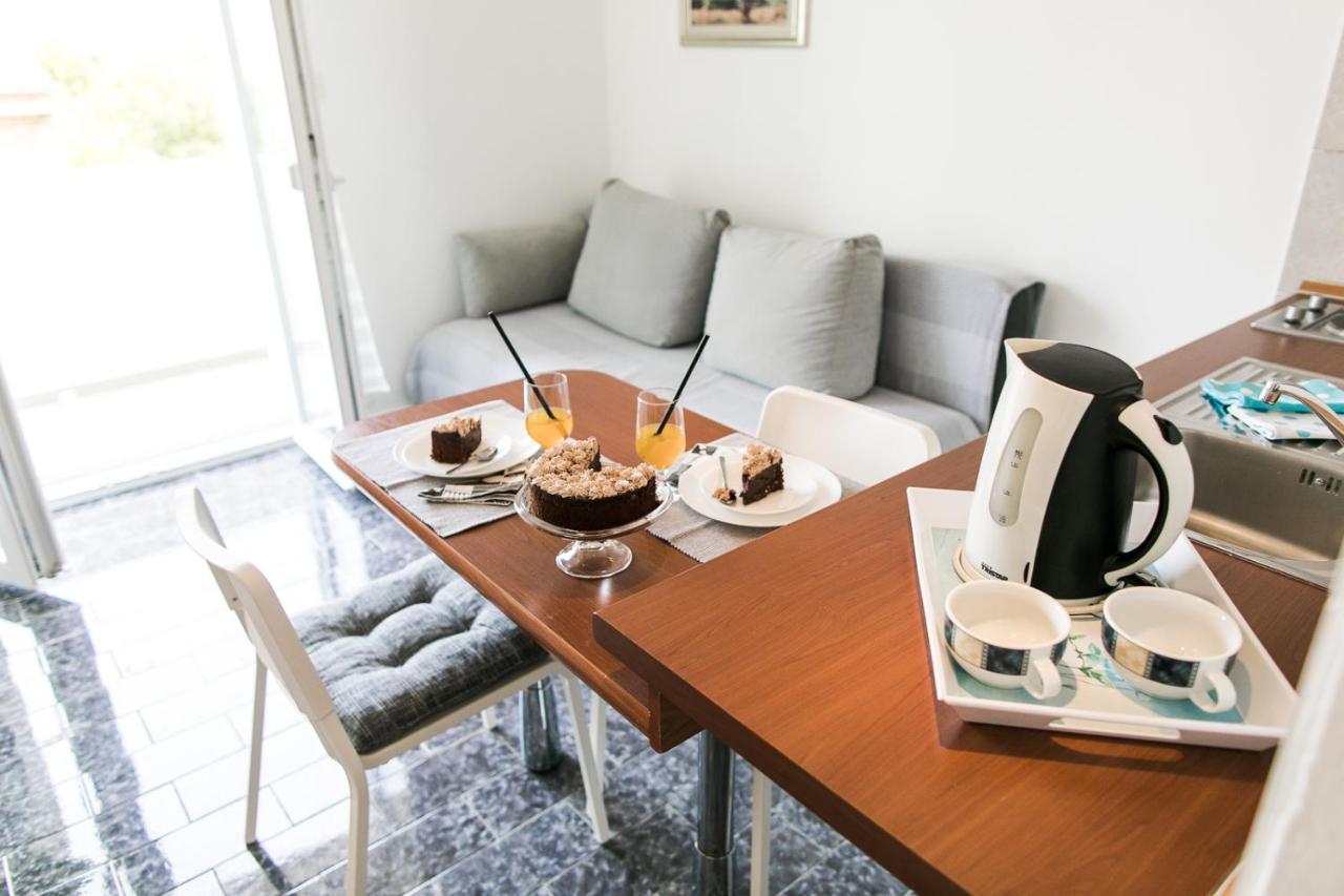 Apartmani Sanja Vodice Exterior foto