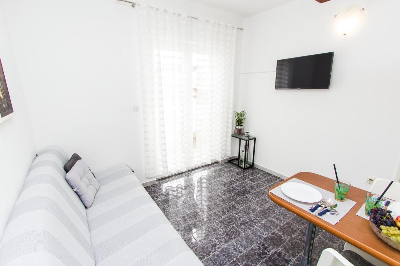 Apartmani Sanja Vodice Exterior foto