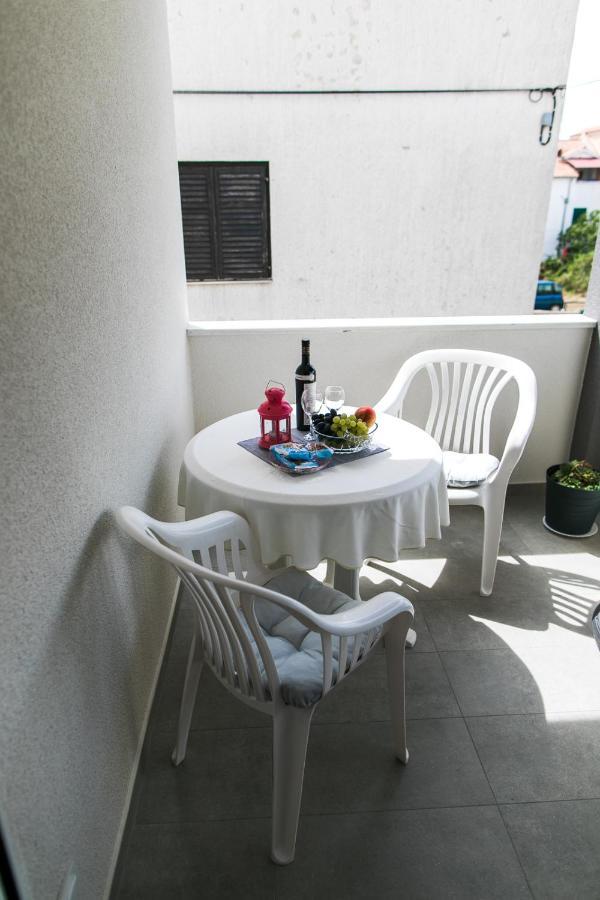 Apartmani Sanja Vodice Exterior foto